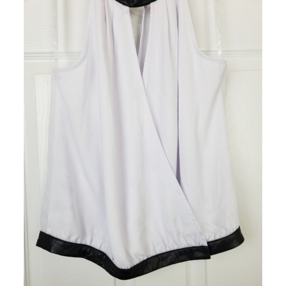 💗NWT bebe circle neck wrap top white black - Picture 5 of 8